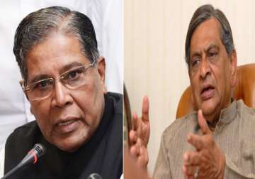 denied party tickets karnataka congress leaders are sulking skip party rally