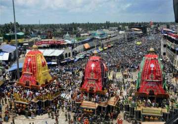 devotees throng puri as jagannath return festival begins