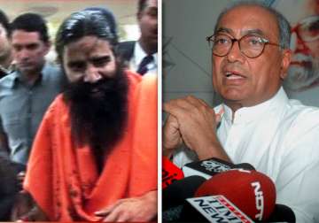 digvijaya singh alleges matchfixing by ramdev with ink thrower