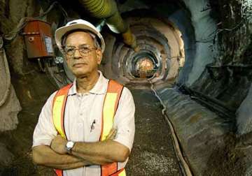 e sreedharan appointed chief adviser for lucknow metro