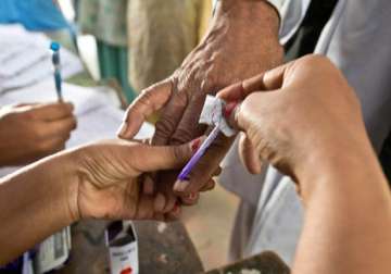 ec takes stock of 5th and 6th phase polling in bihar