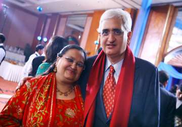 ec sends notice to khurshid wife over muslim quota promise