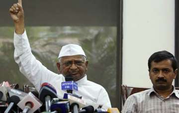 efforts being made to disrupt hazare s movement kejriwal