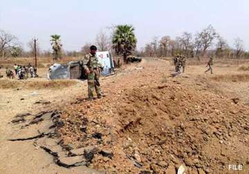 eight killed in landmine blast in jharkhand