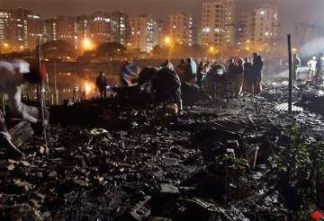 entire kolkata slum gutted in devastating fire
