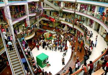 fdi in retail to force developers into mall mgmt experts