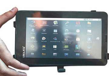 fate of aakash tablets uncertain govt admits failure in production