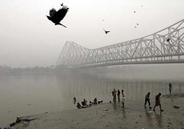 fibreglass cover to protect bridge pillars from gutka sputum