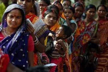 nearly 75 per cent vote in first phase of bengal polls