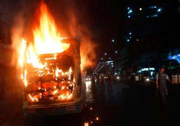 five burnt alive in bus fire in mp