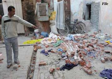 five children die in delhi wall collapse