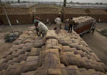 food grains to be supplied direct to dealers from fci godowns