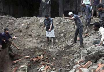mumbai building collapse death toll goes up to seven