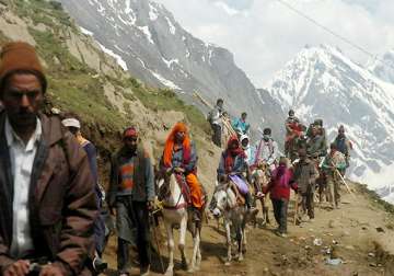 fresh batch of 3 199 pilgrims leave for amarnath shrine