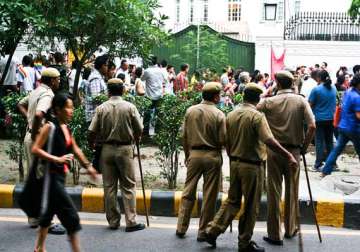 girl resiles from statement 3 acquitted in gangrape case
