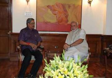 goa cm manohar parrikar calls on prime minister narendra modi