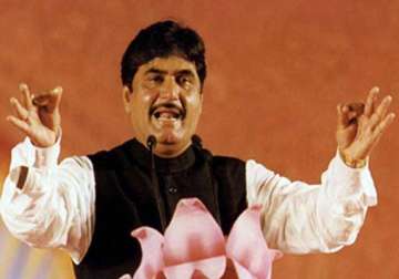 gopinath munde rules out mns joining opposition alliance in maharashtra