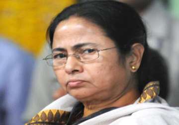 governor praises mamata for her handling of darjeeling