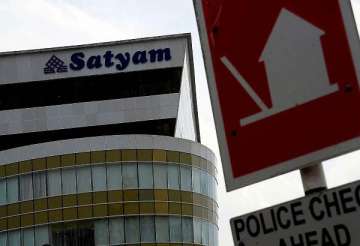 govt sets aside rs 617 cr tax demand on satyam