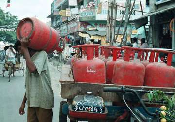 govt looking at capping lpg cylinders partial decontrol of diesel