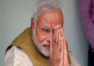 gujarat will march ahead after me says an emotional modi