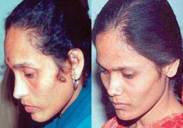 hc stays execution of 2 kolhapur sisters