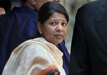 hc notice to cbi on kanimozhi s plea in 2g case