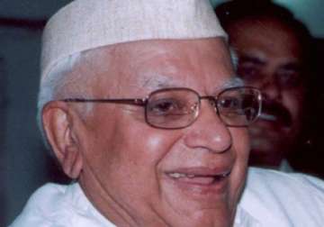 hc threatens use of police force if tiwari refuses consent for dna test