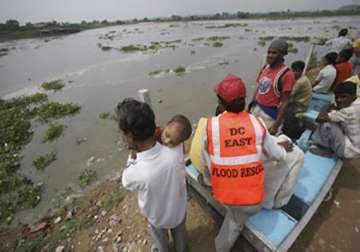 haryana villagers rescued from flooded yamuna