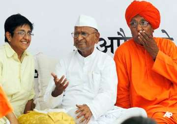 hazare campaign spreads to more cities bsy nitish extend support