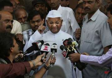 hazare flays new lokpal bill says govt should involve people