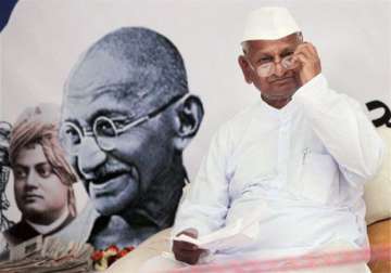 hazare threatens big protest for strong lokpal bill