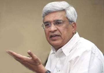 hear out common people workers prakash karat tells bengal party leadership