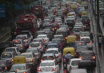 heavy rains in delhi traffic snarls in several parts of city