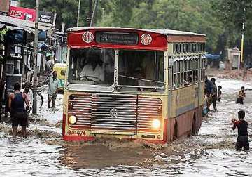 heavy rains lash gujarat 2 000 people evacuated in bharuch