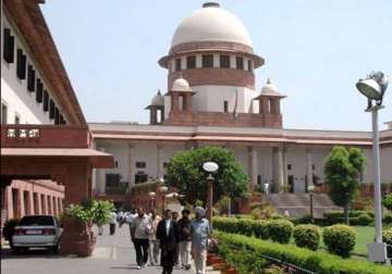 high drama in supreme court advocate evicted slapped with rs 1 lakh costs