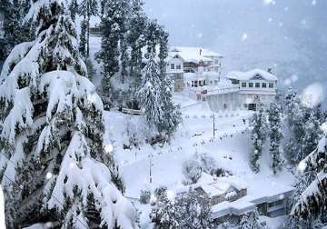 himachal shivers as mercury dips below freezing