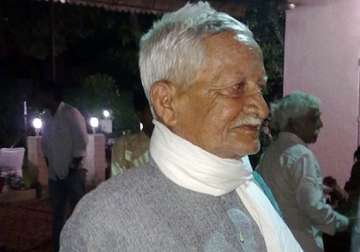 hindi poet adam gondvi passes away