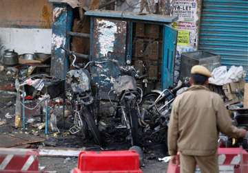 hyderabad blasts 20 minute video footage of cycle bomber but face still unclear