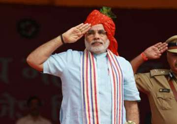 i day will pm narendra modi break the tradition of red fort