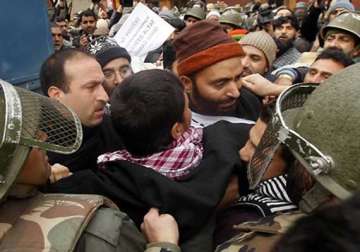 i didn t invite saeed to join protest says yasin malik on his return to delhi