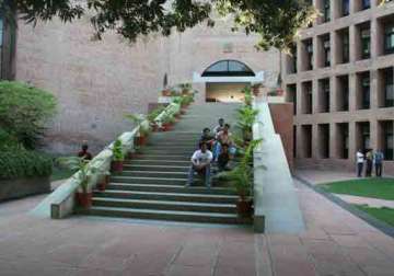 iim ahmedabad among top 39 elite b schools in the world