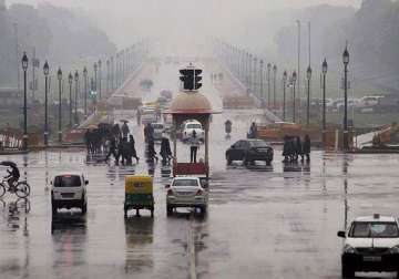 high humidity leaves delhiites sweating