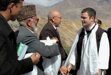 i am a kashmiri says rahul gandhi in valley