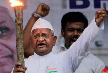 i am ready to die let them make me a target says anna hazare
