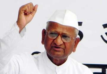 i condemn 2002 gujarat riots says anna hazare