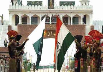 india pakistan border guarding forces to meet tomorrow in lahore