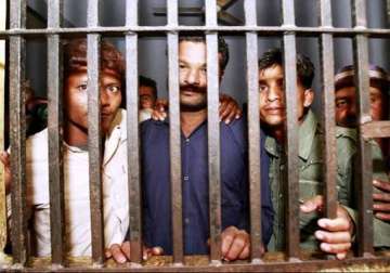 india pakistan exchange list of prisoners