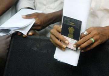 india puts group visas for pak nationals on hold