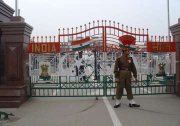 india starts visa on arrival facility for senior pakistani citizens